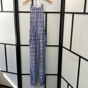 [xs] Halter Tie Top Blue & White Diamond Print Romper w/Pockets | Forever 21